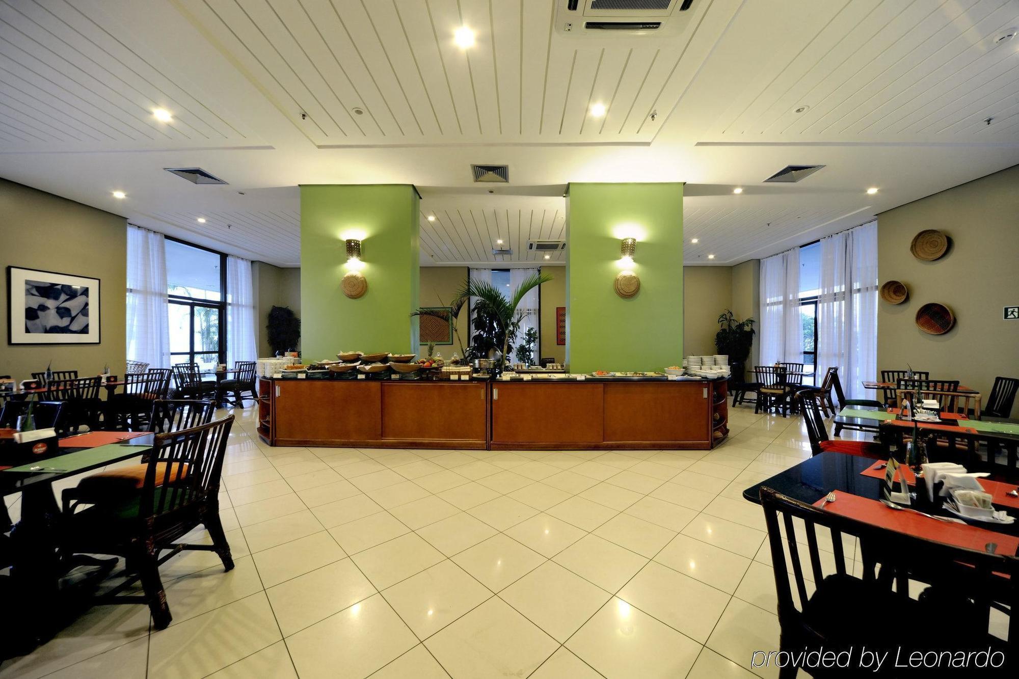 Wyndham Garden Manaus Hotell Restaurant bilde